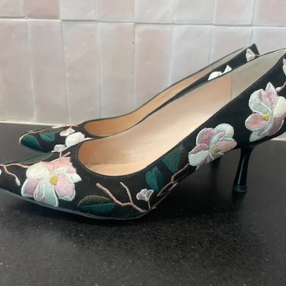 Stunning Kate Spade NY Black Velvet Suede Floral Embroidery Pumps Heels Size 7.5 - Picture 6 of 10